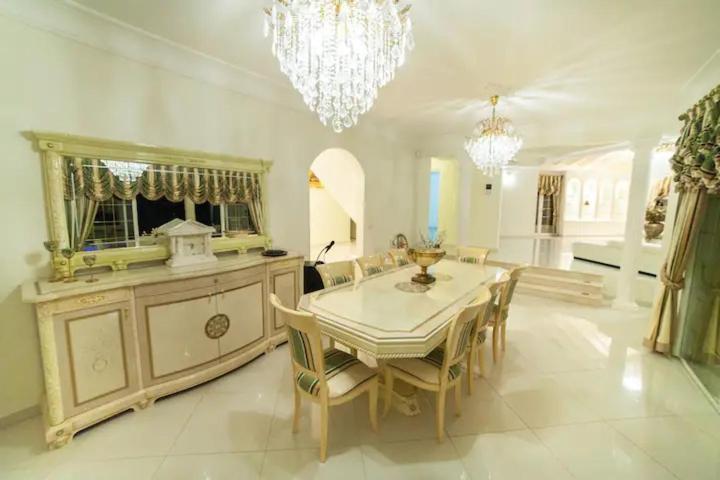Villa Millesime Ле-Франсуа Екстер'єр фото